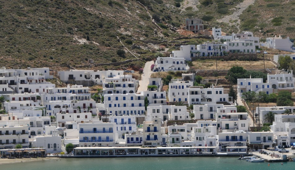 Kamares town port hotels