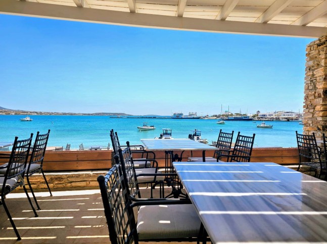 antiparos taverna table