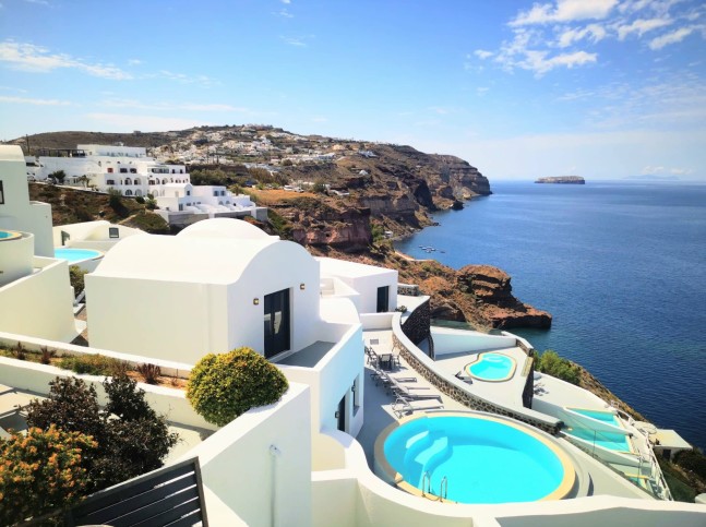 pool view oia santorini