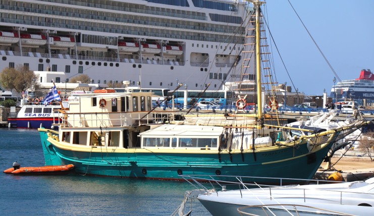 sailing ship   mykonos min